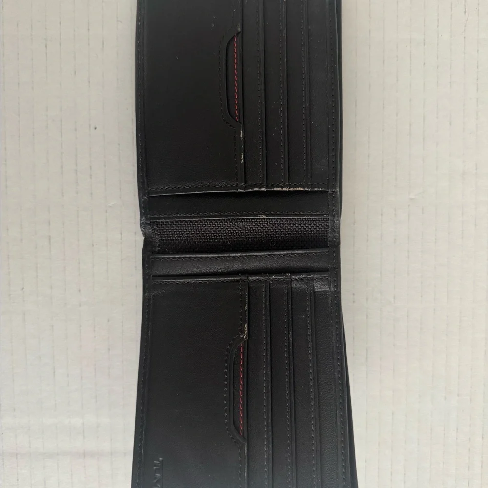 Tumi Classic Black Leather Wallet